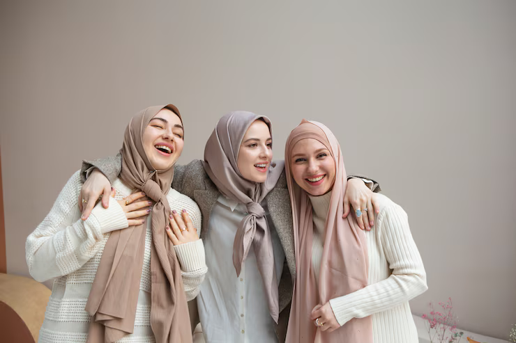 قمم متواضعة